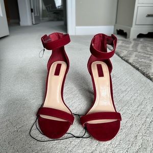 Brand NEW w/ tags Red Strap heels - Size 7